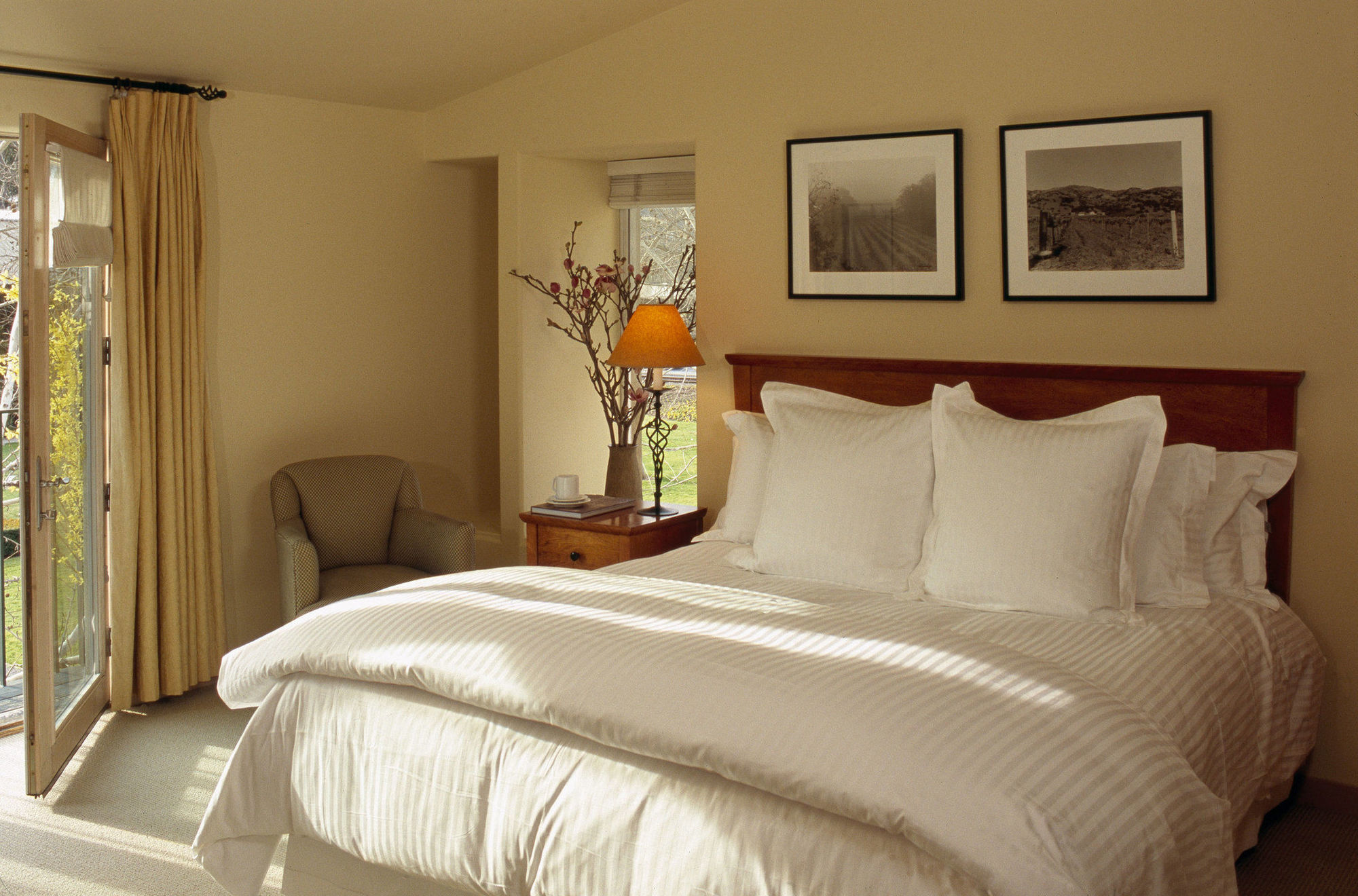 Southbridge Napa Valley St. Helena Room photo